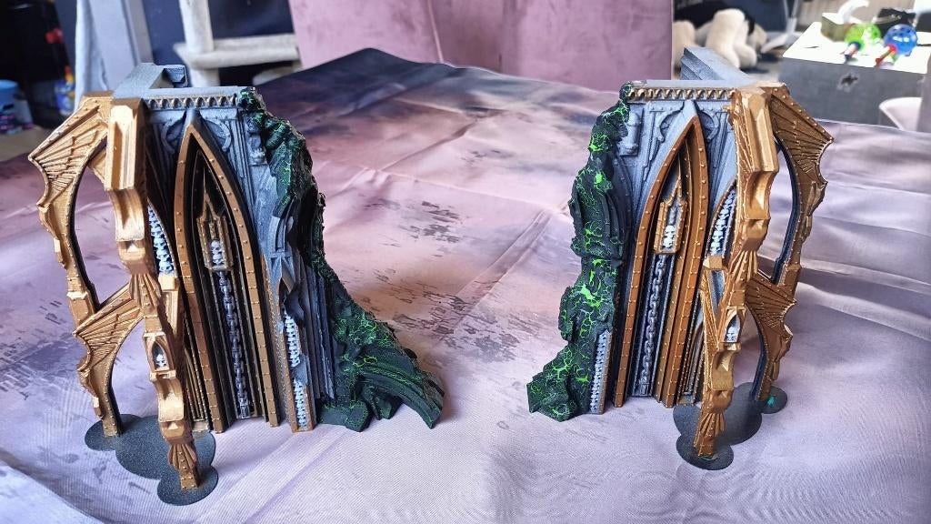 wargaming terrain - Destroyed Gate [Painted], Gebruikt, Warhammer, Ophalen of Verzenden, Geverfd