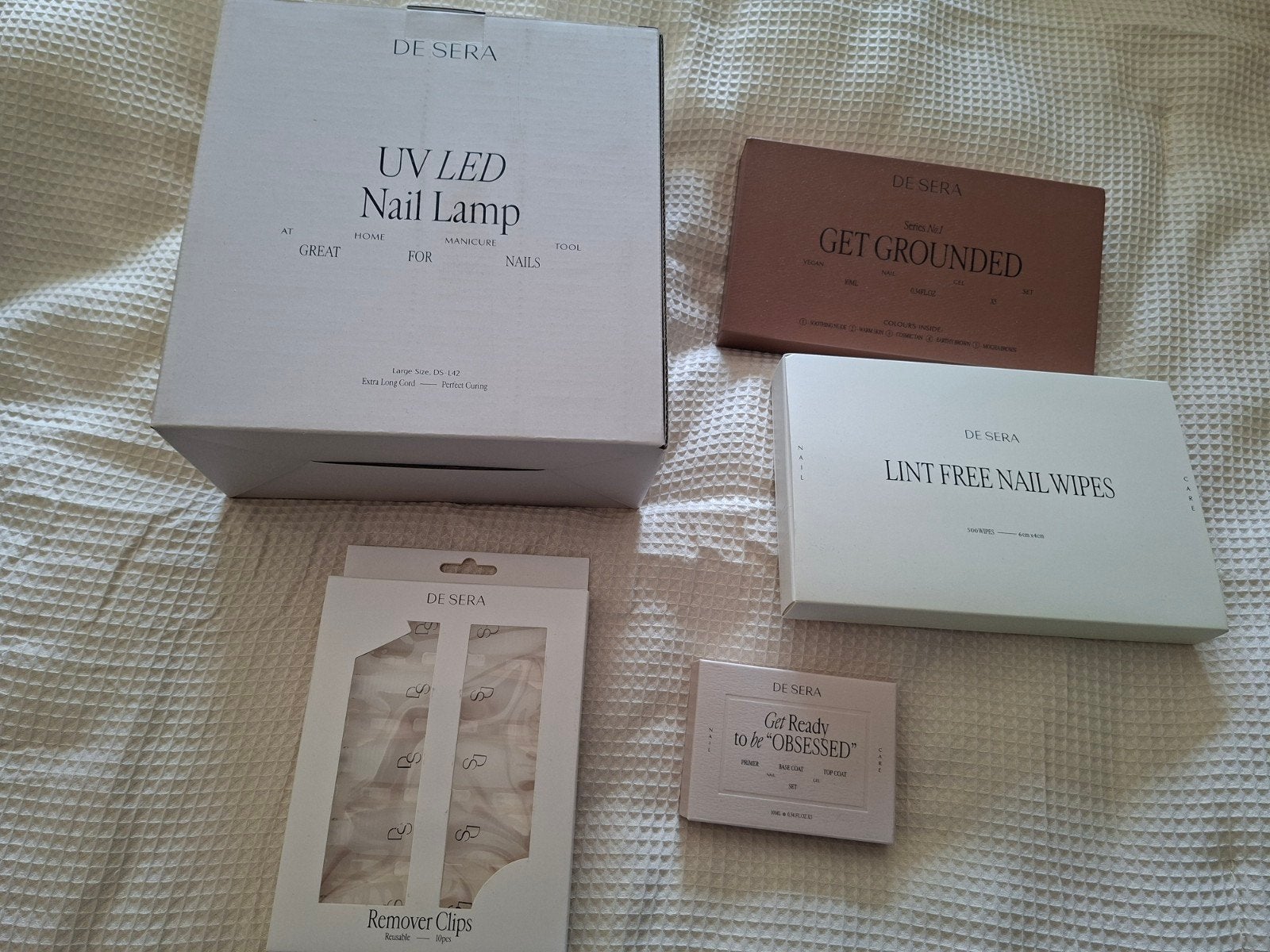 Gloednieuwe gellak starterset van De Sera met UV Led lamp, Sieraden, Tassen en Uiterlijk, Uiterlijk | Cosmetica en Make-up, Overige kleuren