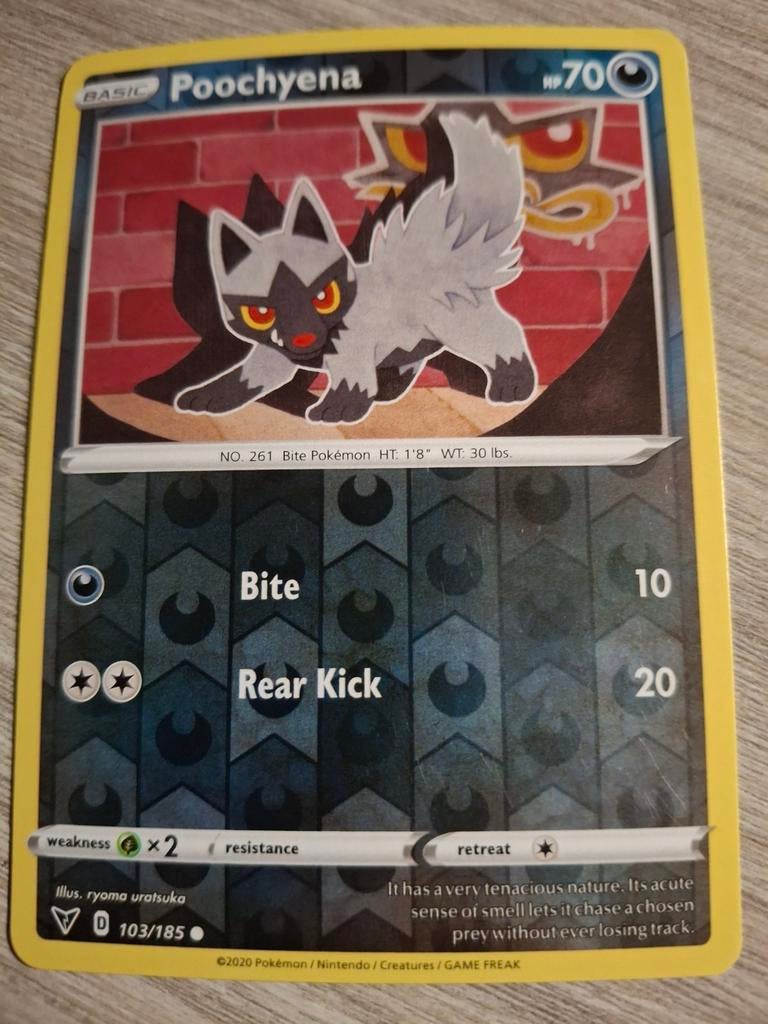 Poochyena Pokémon Kaart 103/185 - Basic HP70, Ophalen of Verzenden, Zo goed als nieuw, Losse kaart
