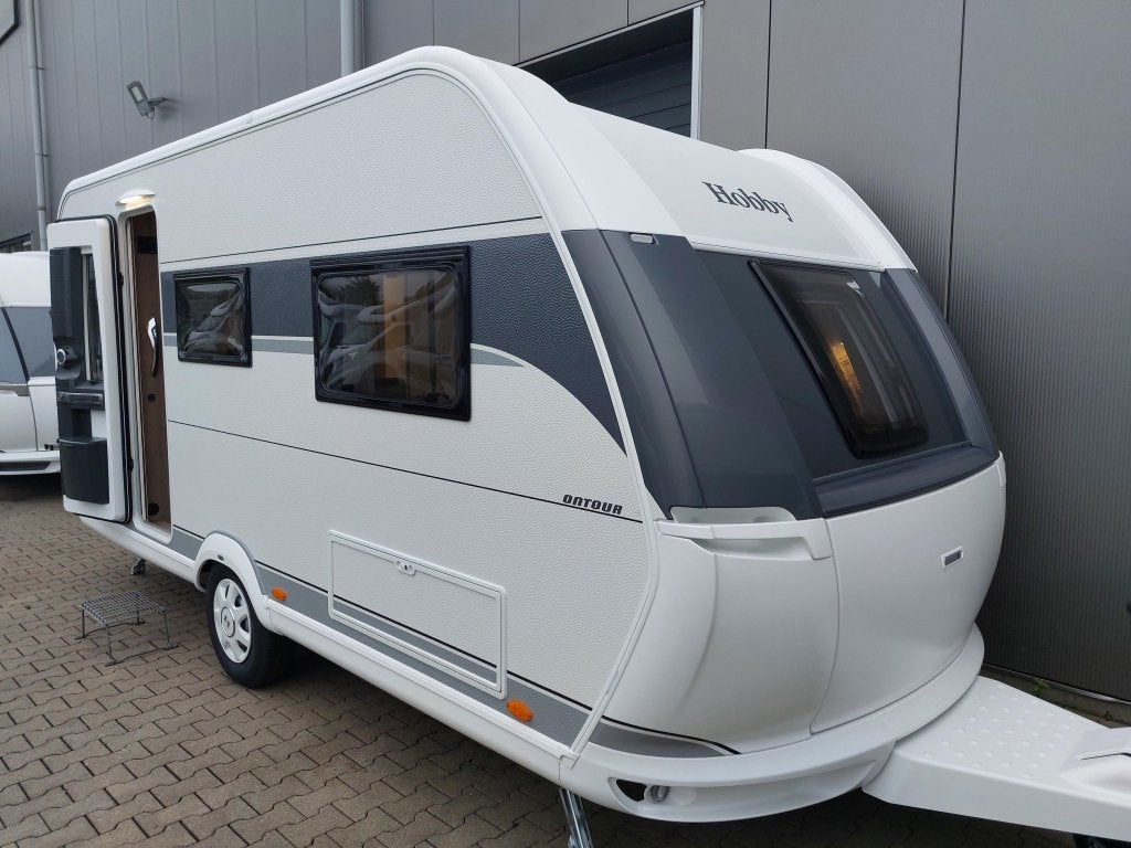 Hobby Ontour 460 DL NIEUW!! ENKELE BEDDEN, Caravans en Kamperen, Schokbreker, Hobby, Tot en met 3, Overige typen