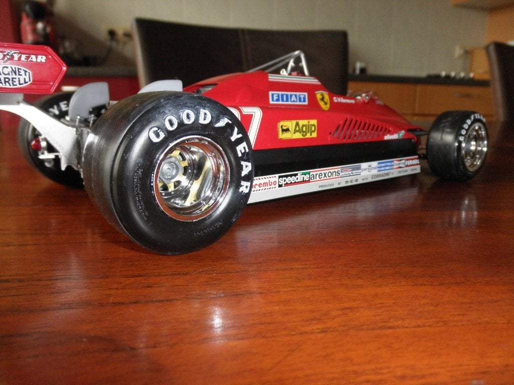 Foto 12 van Formule 1 cars schaal 1:12