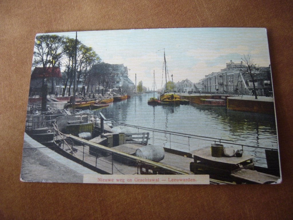 LEEUWARDEN  =  NIEUWE WEG EN GRACHTSWAL BRIEFKAART 1909, Ophalen of Verzenden, Voor 1920, Gelopen, Friesland