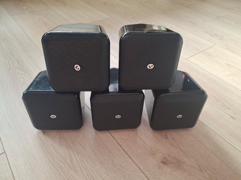 5 speakers Boston Acoustics Soundware S, 2 standaards, Gebruikt, Speakerset, Minder dan 60 watt, Ophalen