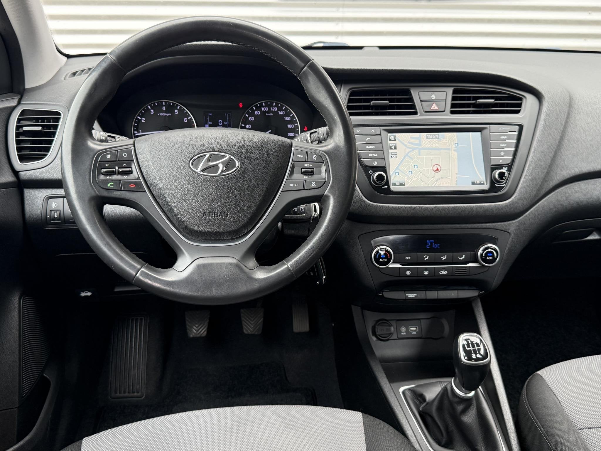 Hyundai i20 1.0 T-GDI Comfort 1e Eigenaar|Clima|Camera|Cruis, Auto's, Voorwielaandrijving, Euro 6, Origineel Nederlands, Handgeschakeld