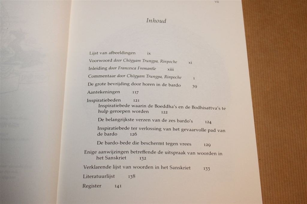 Het Tibetaans Dodenboek — Trungpa, Bevrijding in de Bardo, Ophalen of Verzenden, Zo goed als nieuw, Overige onderwerpen, Achtergrond en Informatie