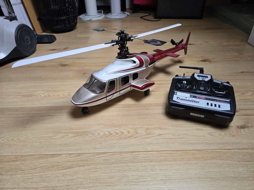 Esky Honeybee met Bell 222 romp, Hobby en Vrije tijd, Ophalen of Verzenden, Gebruikt, Elektro, Helikopter