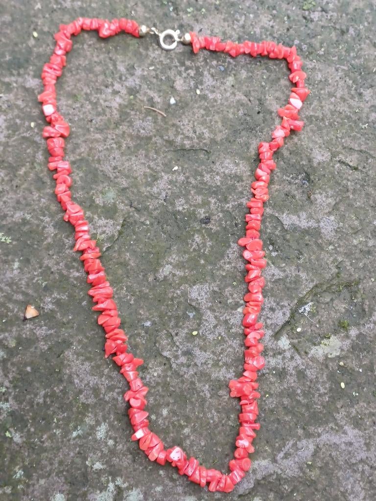 Bloedkoraal ketting, Ophalen of Verzenden, Overige materialen, Ketting, Met edelsteen