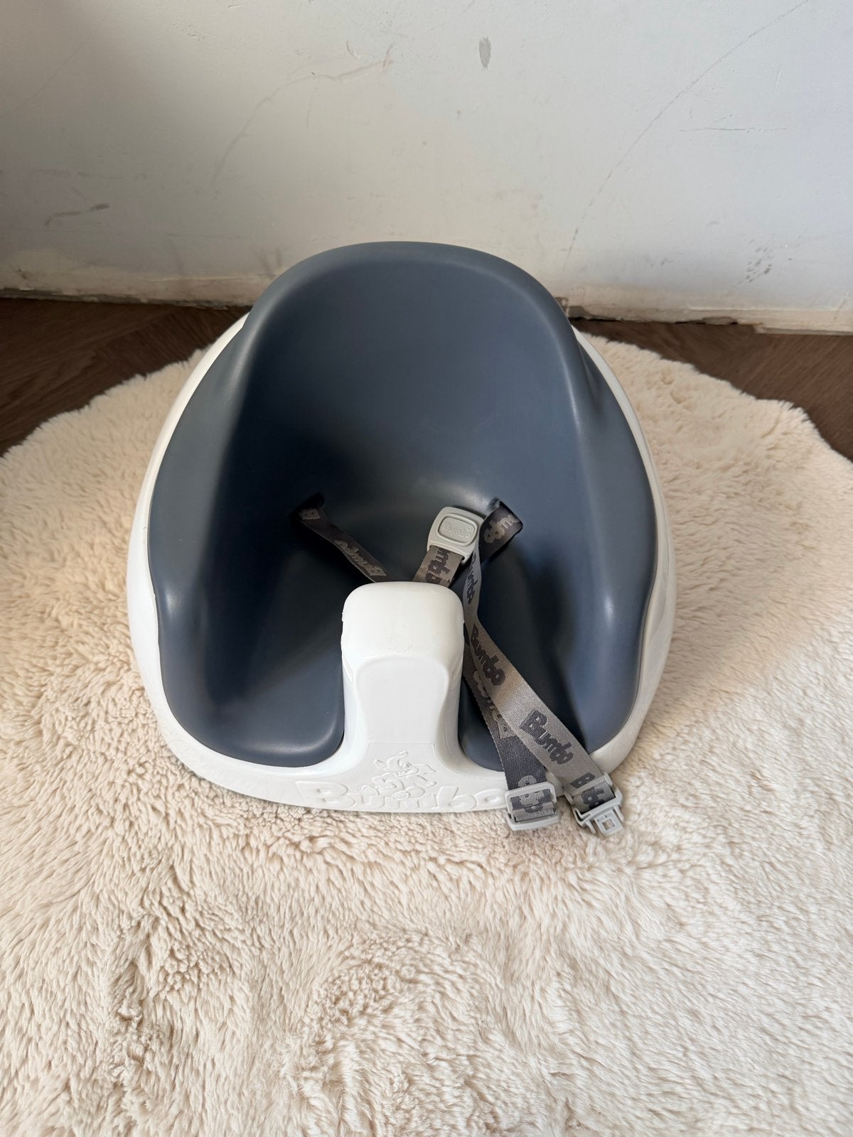 Bumbo 3-in-1 Vloerstoeltje en Verhoger met Eetblad, Ophalen, Zo goed als nieuw, Overige typen, Afneembaar eetblad