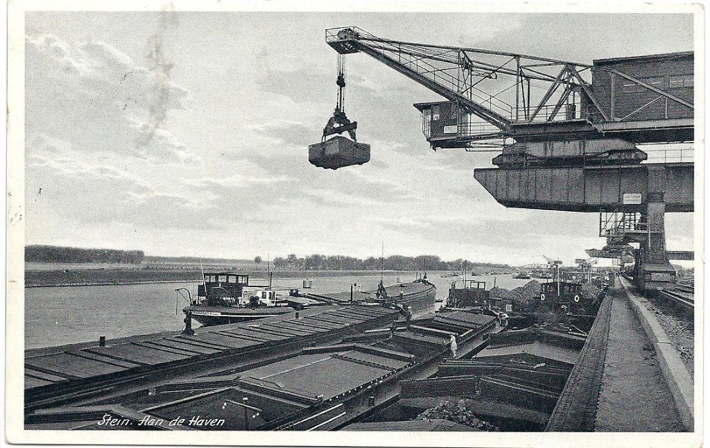 Stein Aan de Haven Kraan laden /Lossen boten ca 1940, Verzenden, 1920 tot 1940, Gelopen, Limburg