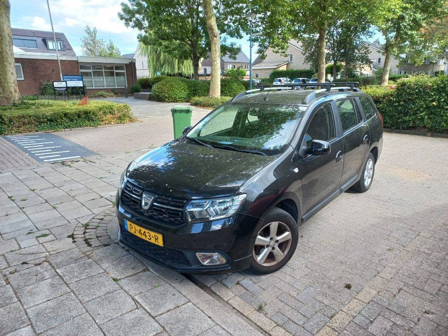 Dacia Logan MCV 0.9 Tce 90pk Bi-fuel S&S 2017 Zwart, Auto's, Dacia, Voorwielaandrijving, 898 cc, Stof, Zwart