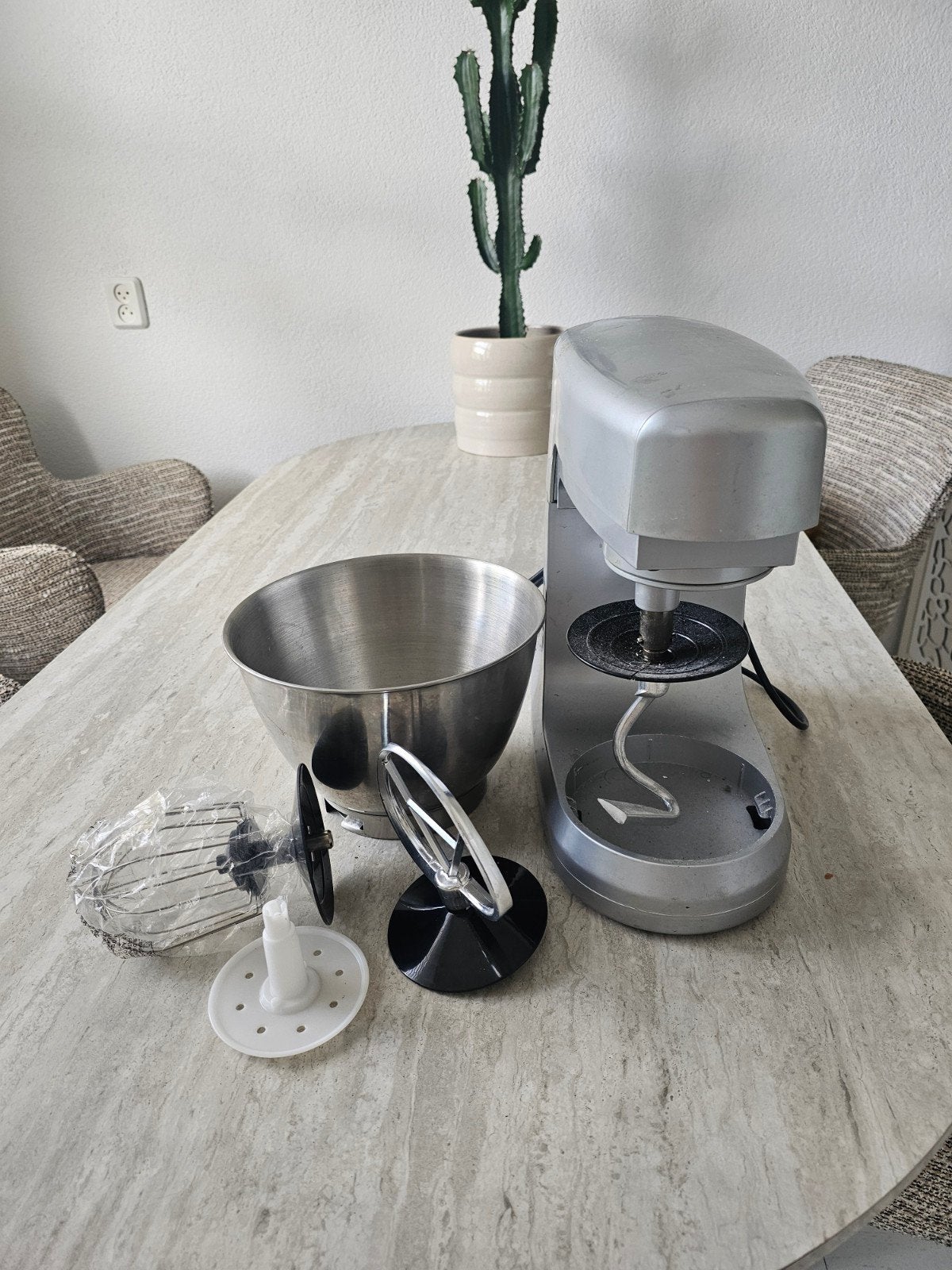 Deegmachine Bomann met alle accessoires - Zo goed als nieuw, 4 liter of meer, Ophalen of Verzenden, Zo goed als nieuw, 3 snelheden of meer