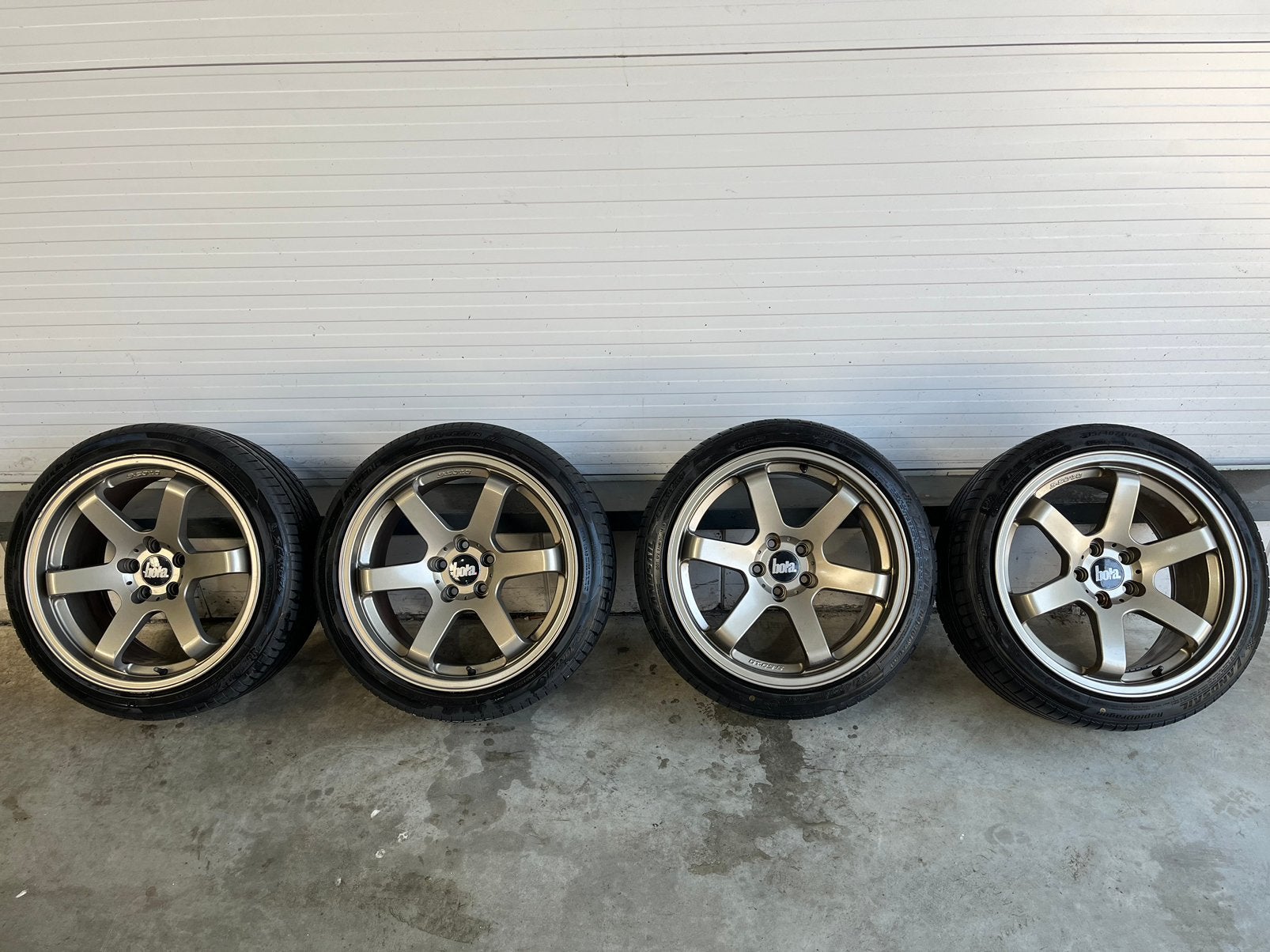 Bola velgen 18inch, Auto-onderdelen, Banden en Velgen, Ophalen, 18 inch, Banden en Velgen, 235 mm