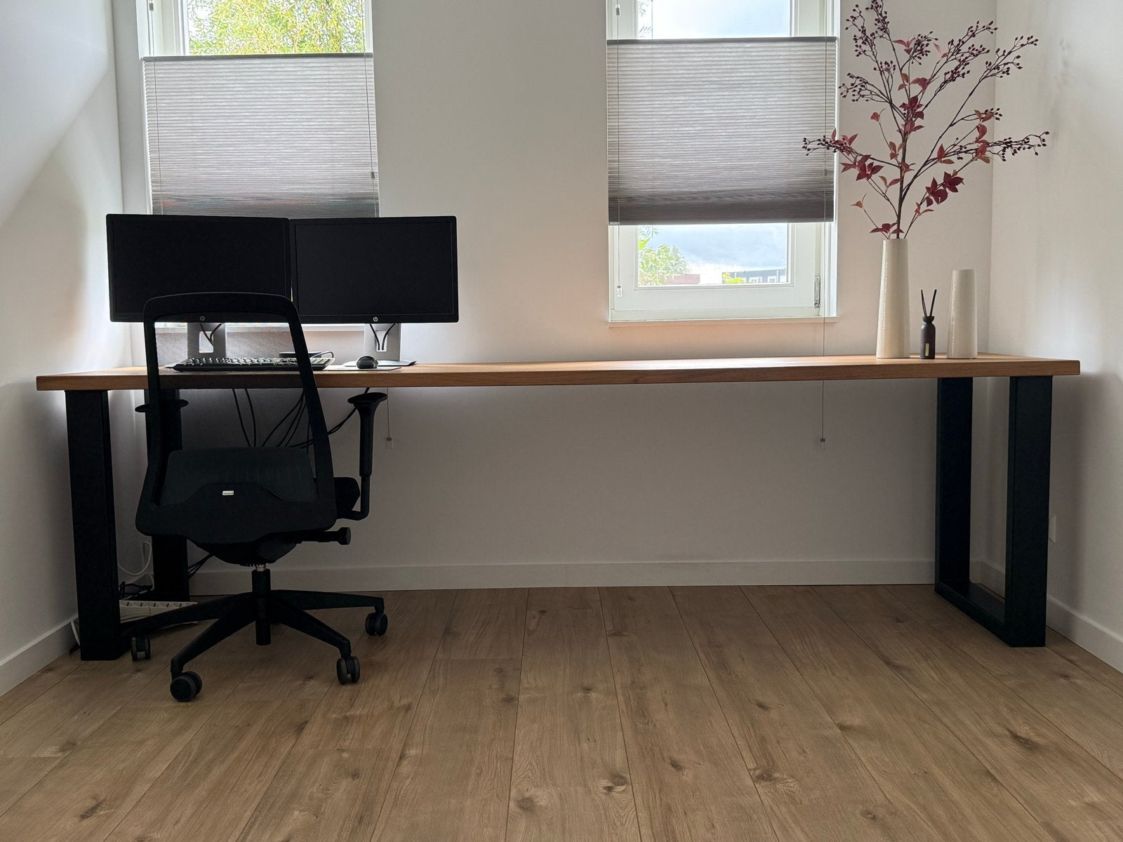 Prachtig bureau van massief eikenhout + zwart stalen U-poten, Ophalen, Overige typen, Hout, Bruin