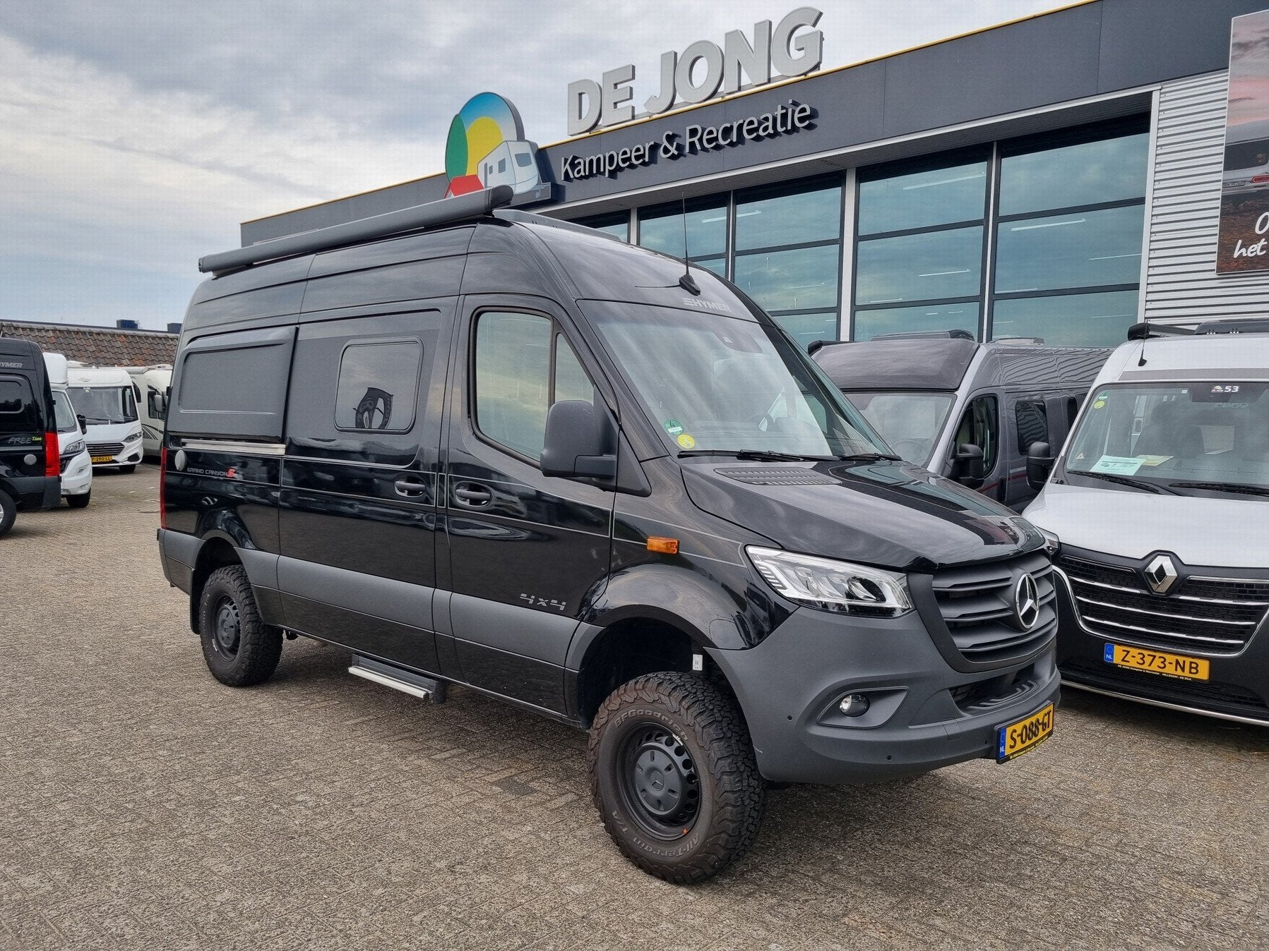 Hymer Grand Canyon S Mercedes 4WD (bj 2023), Automaat, Buscamper of Camperbus, Tot en met 2, Bedrijf