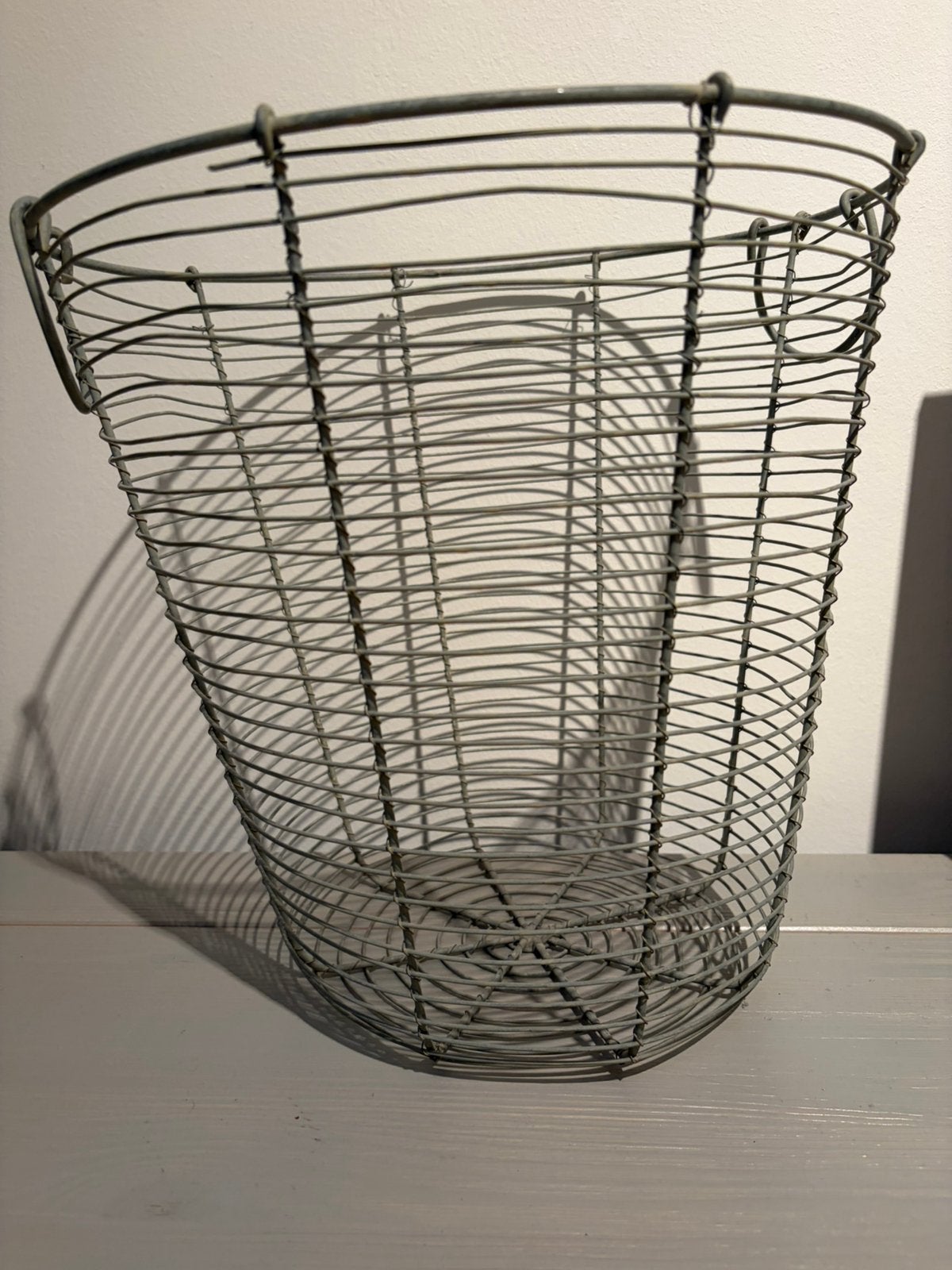 Metalen draadmand, hoogte 31 cm, doorsnede 29 cm., Gebruikt, Schaal, Rond, Ophalen of Verzenden