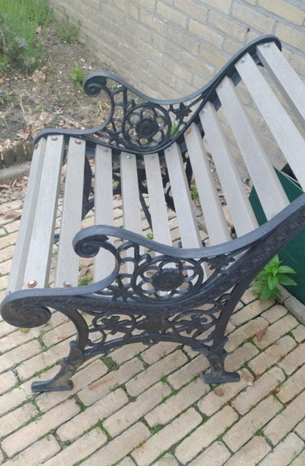 Mini bankje met houten zitting en gietijzeren frame, Ophalen, Metaal
