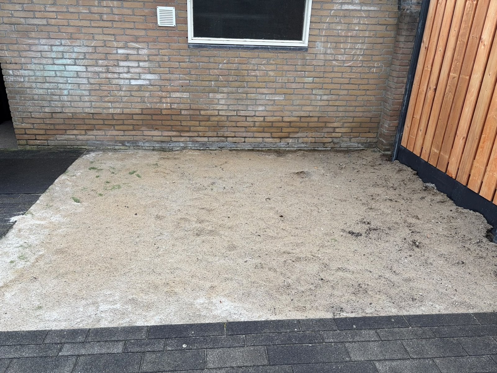 Zand, ongeveer 2-3 kuub, Ophalen, Gebruikt, Ophoogzand