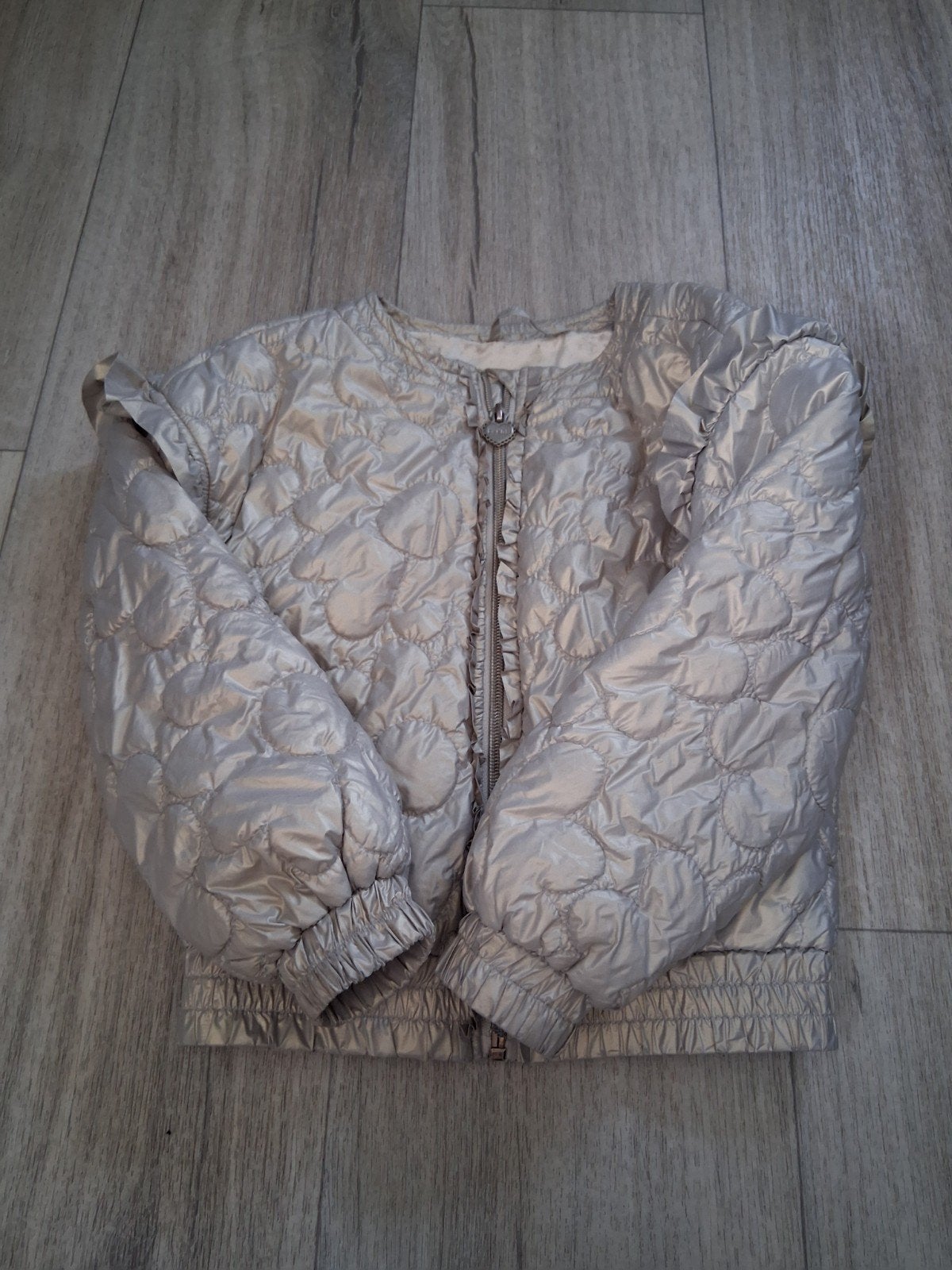 Le Chic goudkleurige zomerjas Maat 116, Kinderen en Baby's, Kinderkleding | Maat 116, Gebruikt, Meisje, Le Chic, Ophalen of Verzenden
