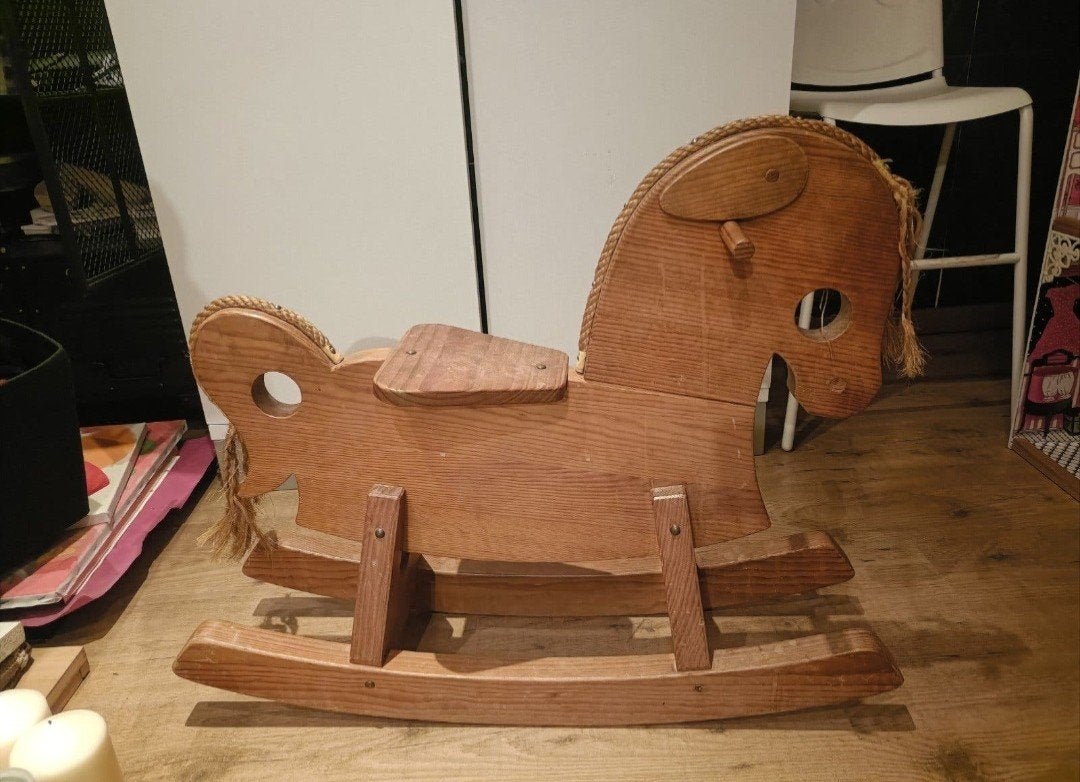 Houten hobbelpaard voor kinderen, Kinderen en Baby's, Speelgoed | Houten speelgoed, Ophalen, Gebruikt