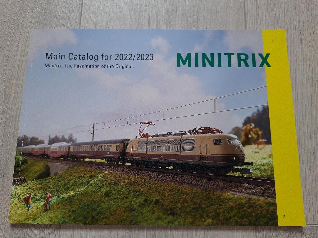 Minitrix - Hoofd catalogus 2022/2023, Gelijkstroom, Trix, Zo goed als nieuw, Boek, Tijdschrift of Catalogus