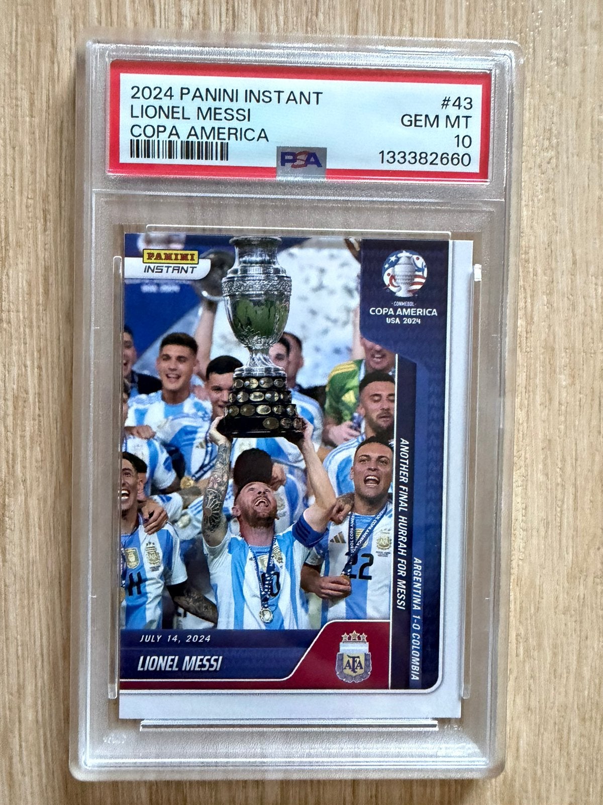 2024 Panini Instant Lionel Messi Copa America PSA 10 GemMint, Ophalen of Verzenden, Zo goed als nieuw, Buitenlandse clubs, Spelerskaart