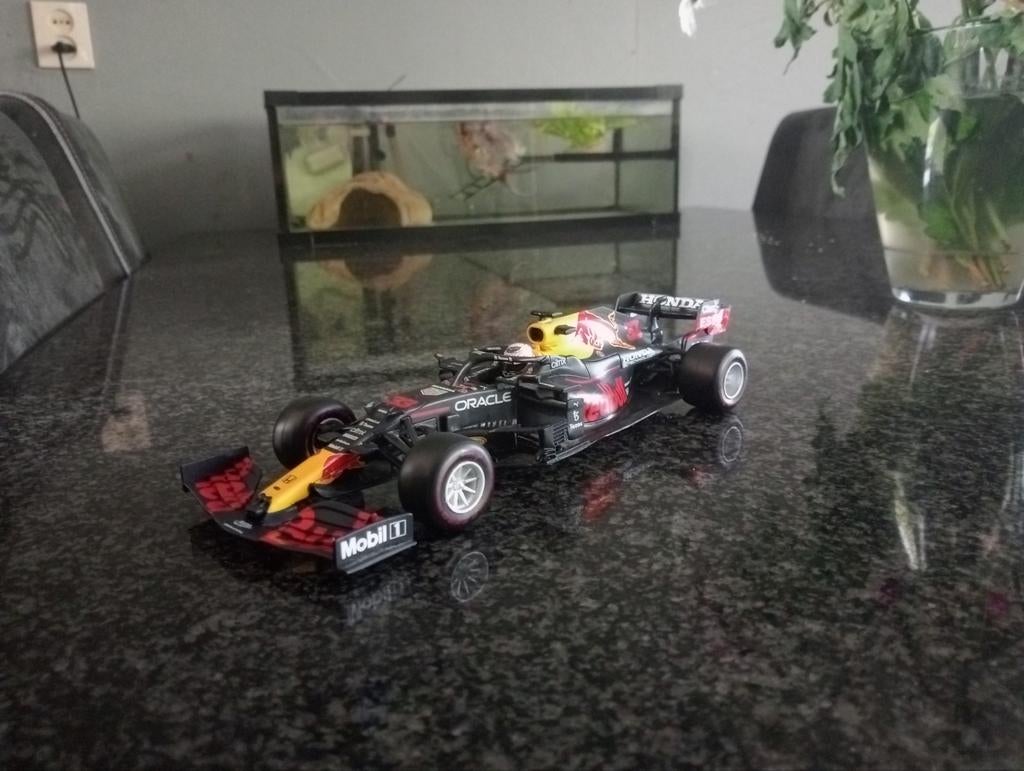 Red Bull Racing F1 Modelauto - Max Verstappen, Hobby en Vrije tijd, Modelauto's | 1:43, Ophalen of Verzenden, Zo goed als nieuw