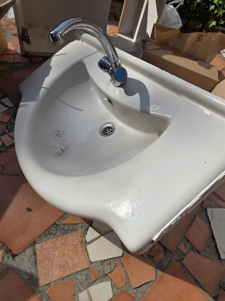 Wasbak en kraan, Huis en Inrichting, Ophalen, Gebruikt, 50 tot 100 cm, Minder dan 100 cm