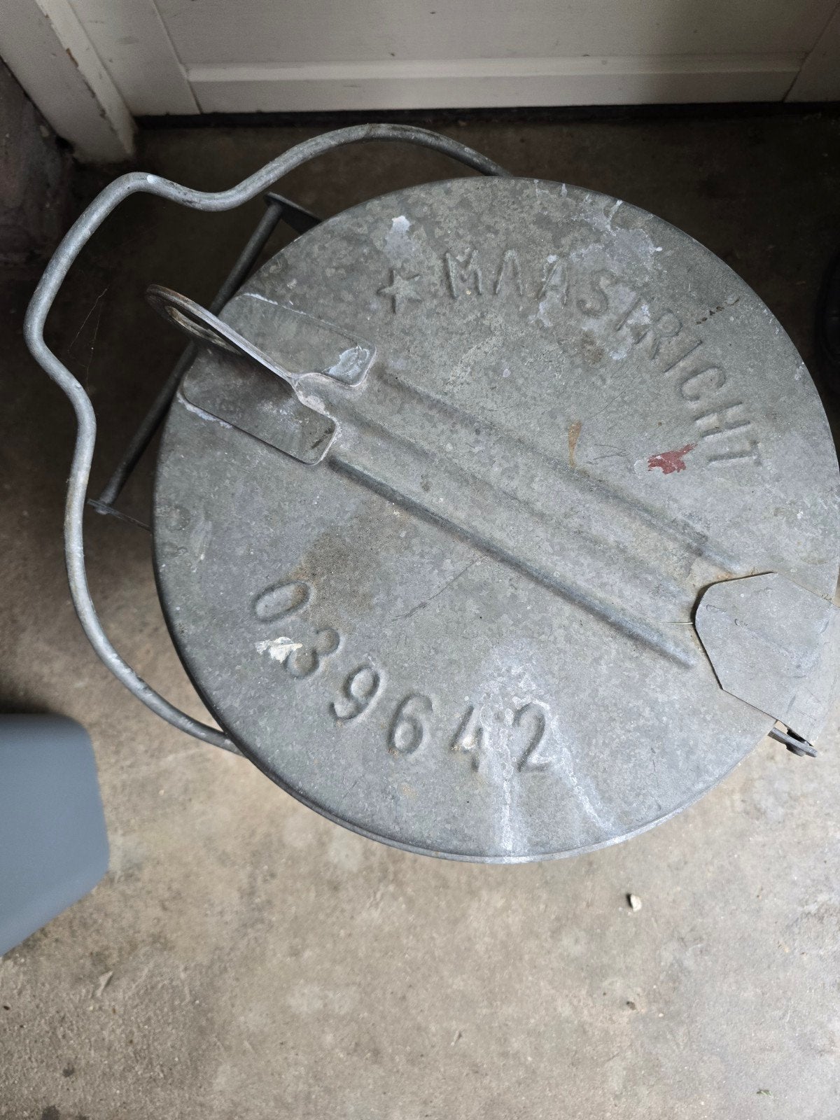 Vintage Zinken Emmer met Deksel - Maastricht 039642, Ophalen