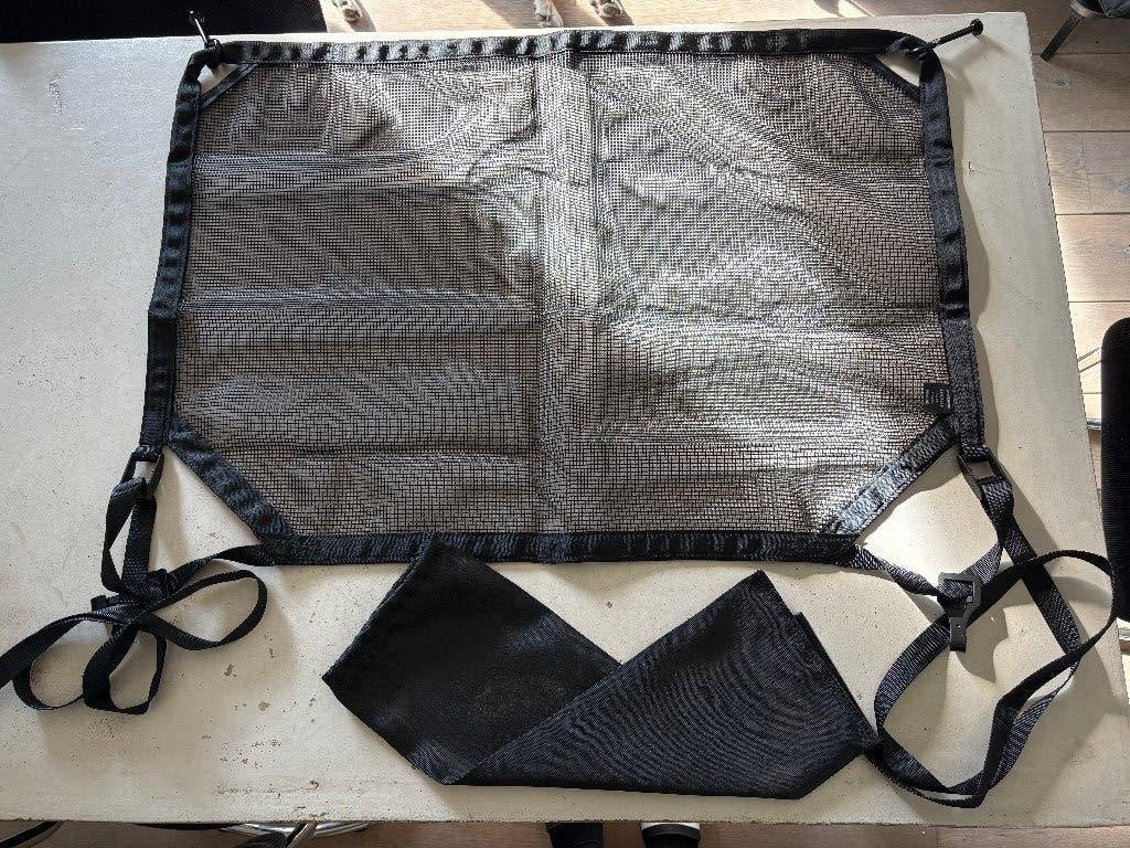 Origineel Volvo nylon veiligheidsnet / bagagenet, Auto diversen, Auto-accessoires, Ophalen of Verzenden, Nieuw