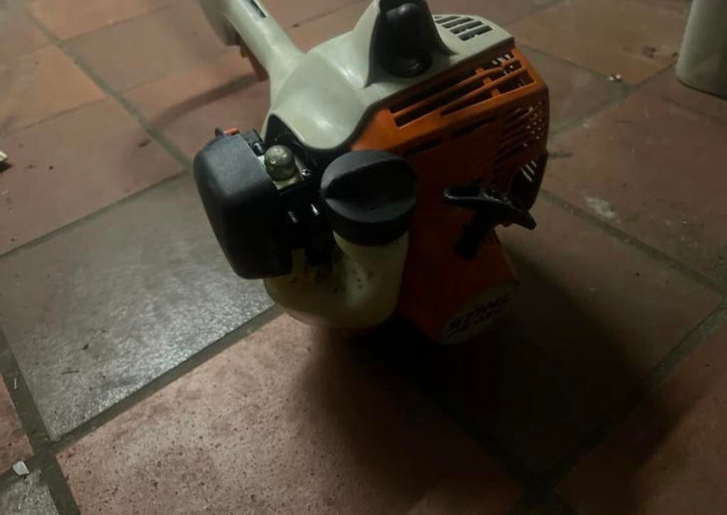Stihl bosmaaier - Carburateur moet afgesteld worden, Tuin en Terras, Ophalen, Nieuw, 50 cm of meer, Benzine