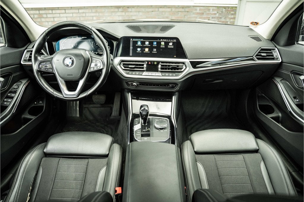 BMW 3 Serie Touring 330e High Executive (bj 2020, automaat), 1998 cc, Achterwielaandrijving, Gebruikt, 4 cilinders