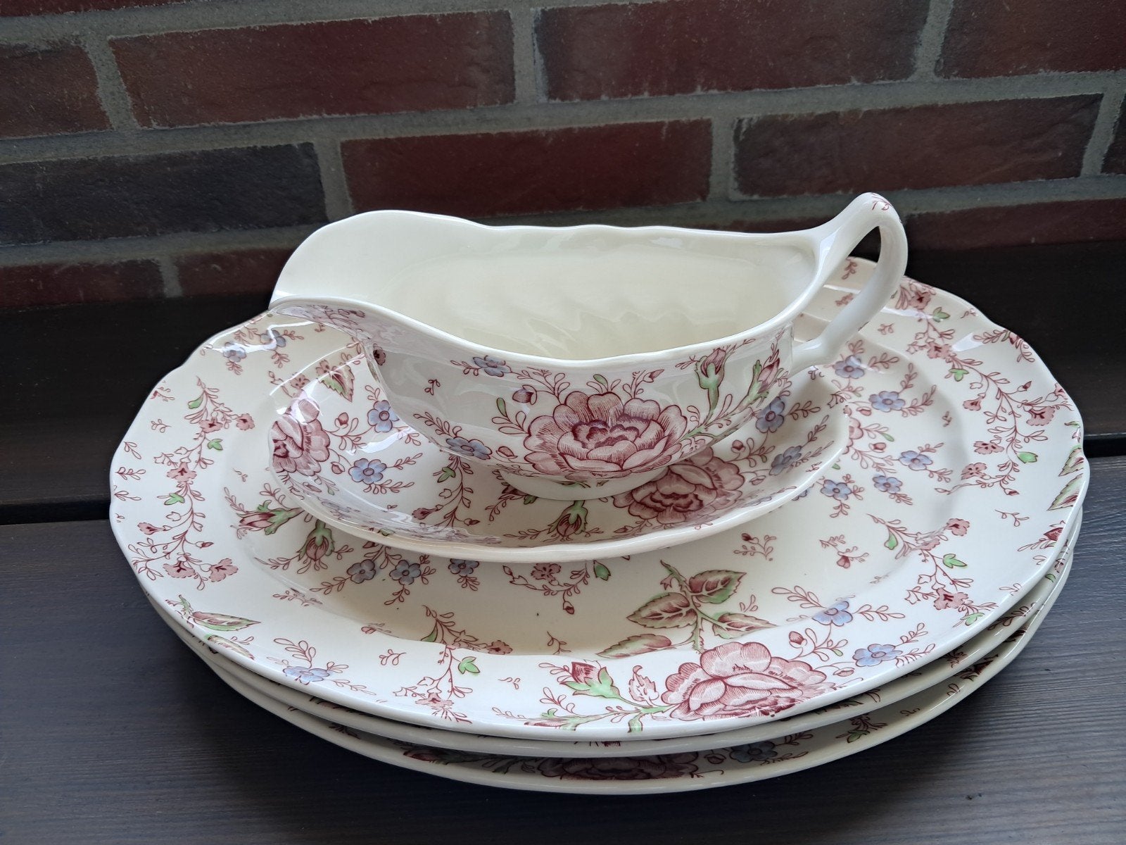 Johnson Brothers 'Rose Chintz' juskom en serveerschal, Ophalen of Verzenden