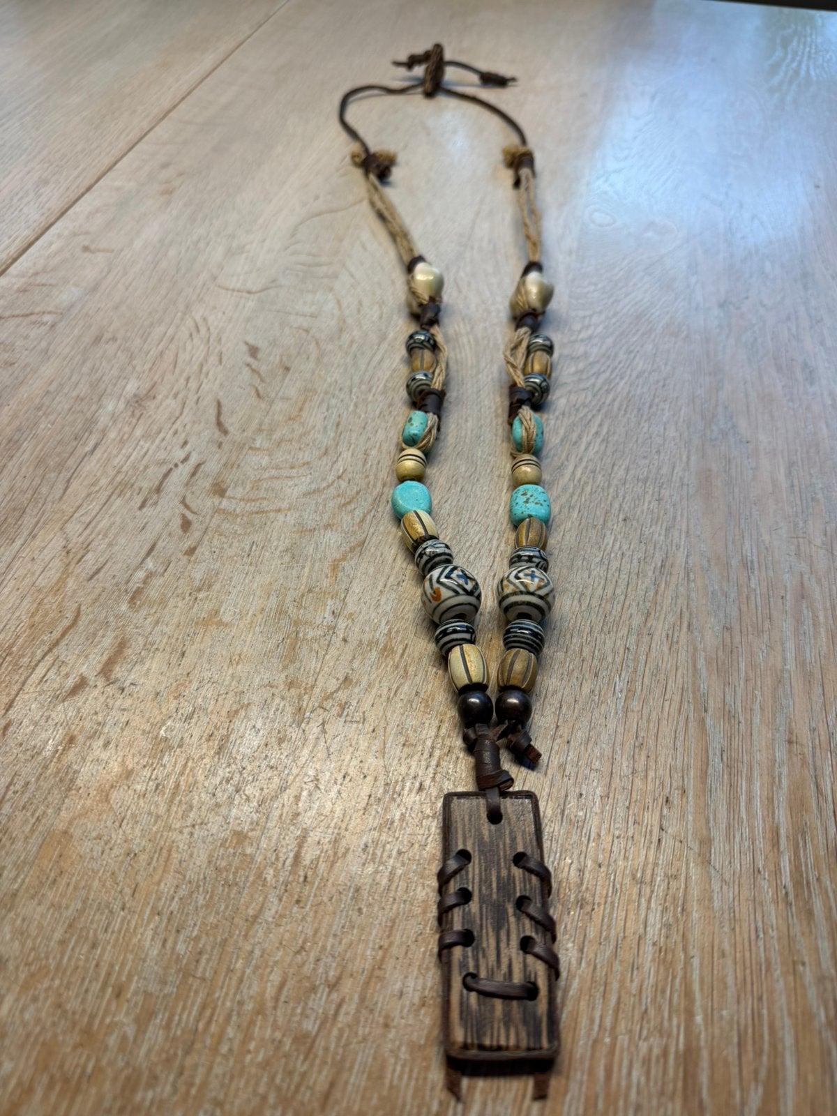 Afrikaanse ketting met diverse materialen, Sieraden, Tassen en Uiterlijk, Kettingen, Verzenden, Zo goed als nieuw, Overige kleuren