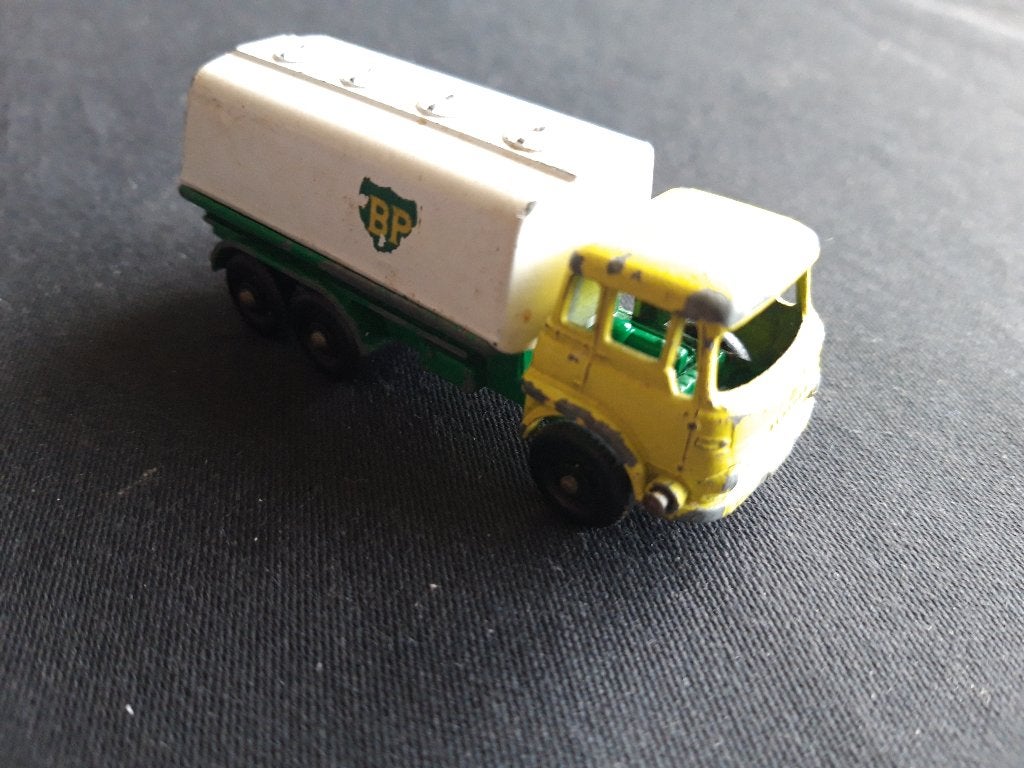 Bedford TK petrol tanker BP – Matchbox by Lesney, Ophalen of Verzenden, Gebruikt, Bus of Vrachtwagen