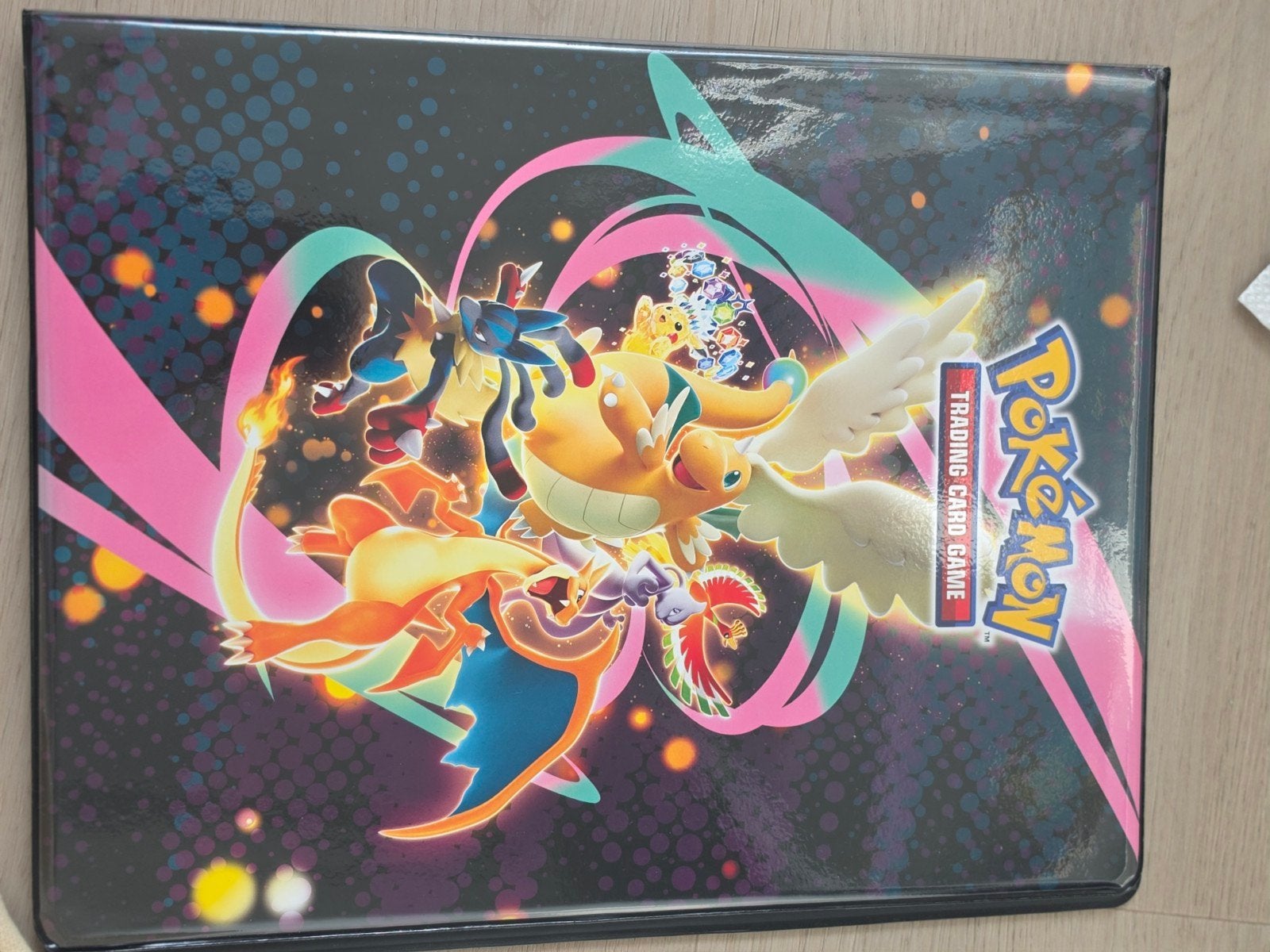 Pokémon Trading Card Game Verzamelmap / ascend heroes, Hobby en Vrije tijd, Ophalen of Verzenden, Zo goed als nieuw