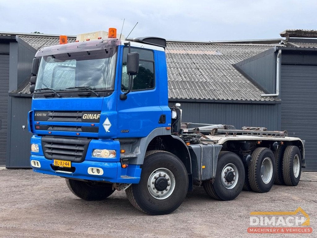 Ginaf X 4345 TSV 8x6*6 - haakarm 35 ton VDL - naafreductie -, Blauw, Origineel Nederlands, Bedrijf, 2 stoelen
