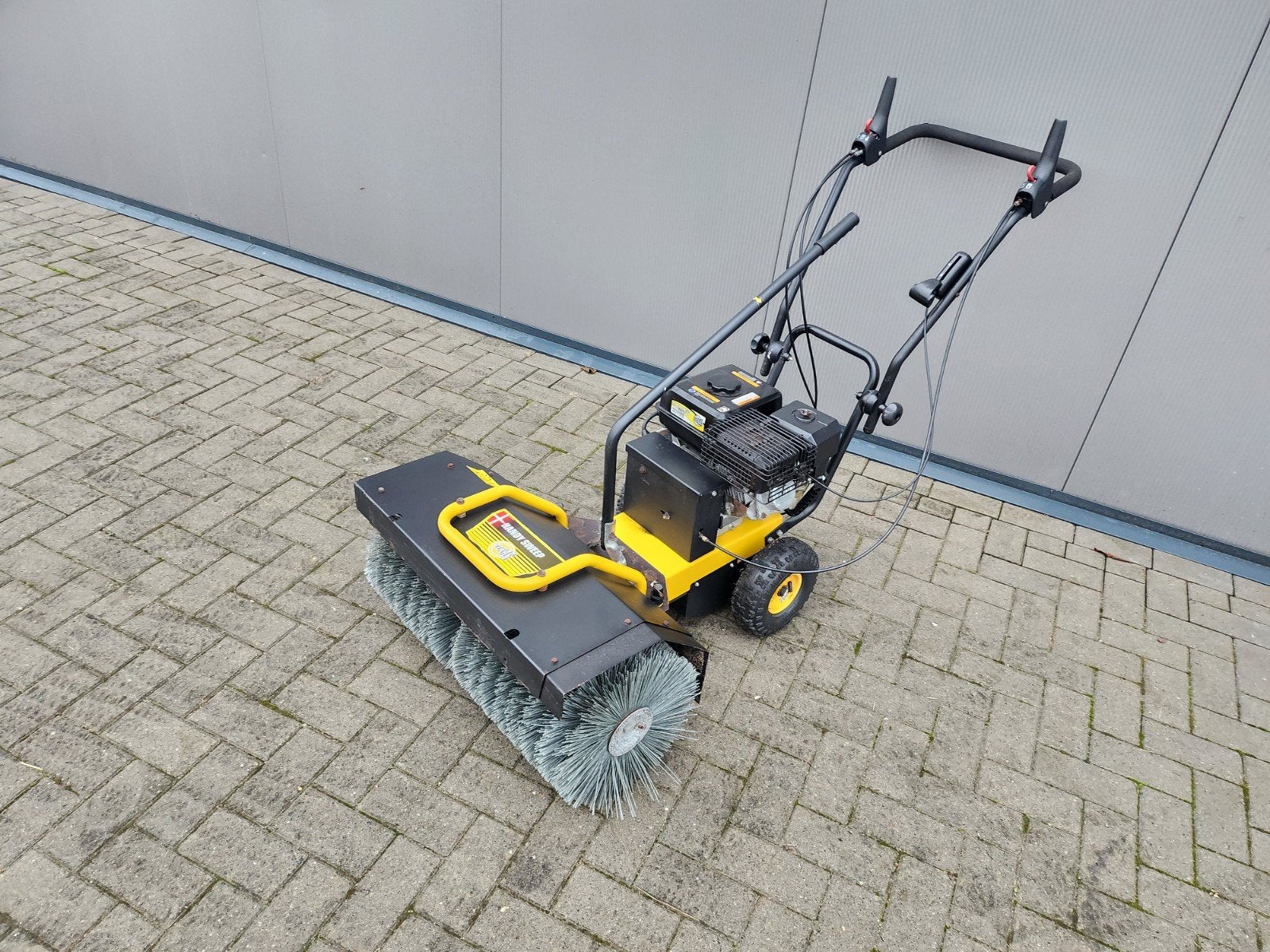 Veegmachine taxas aandrijving, Tuin en Terras, Ophalen