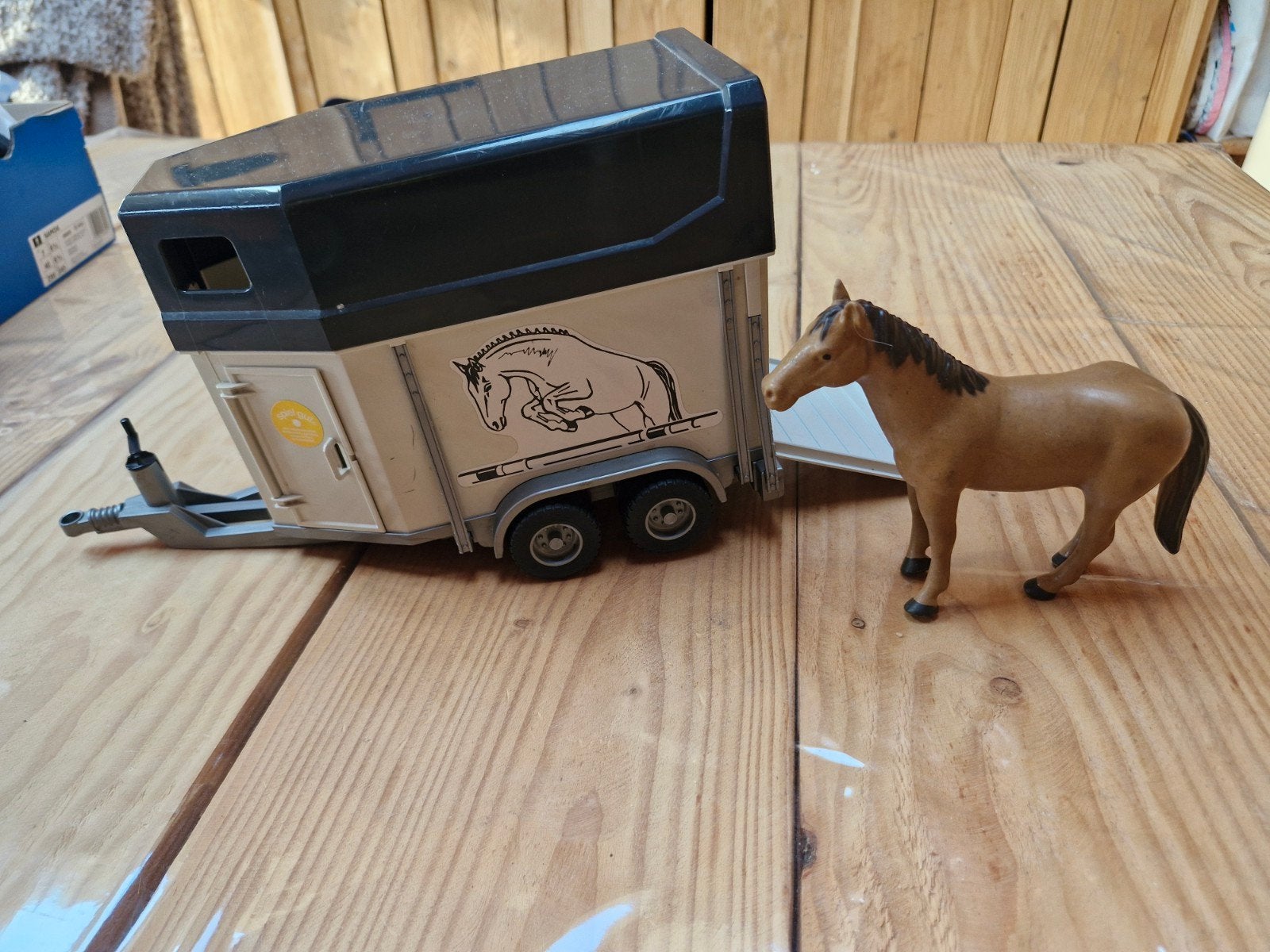 Bruder paardentrailer met paard, Ophalen of Verzenden, Gebruikt, Jongen of Meisje