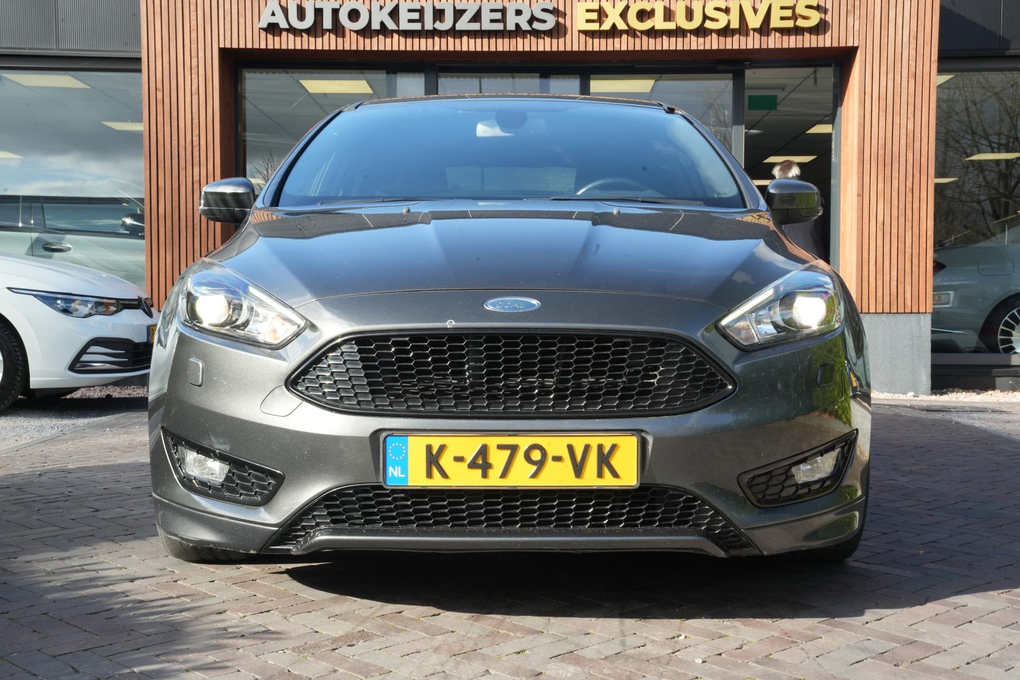 Foto 3 van Ford Focus 1.5 ST-Line 182 PK Automaat Leer