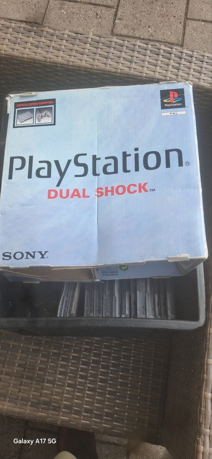playstation 1 en een mini psp met spellen Ultra racer stick, Spelcomputers en Games, Games | Sony PlayStation 1, 1 speler, Ophalen