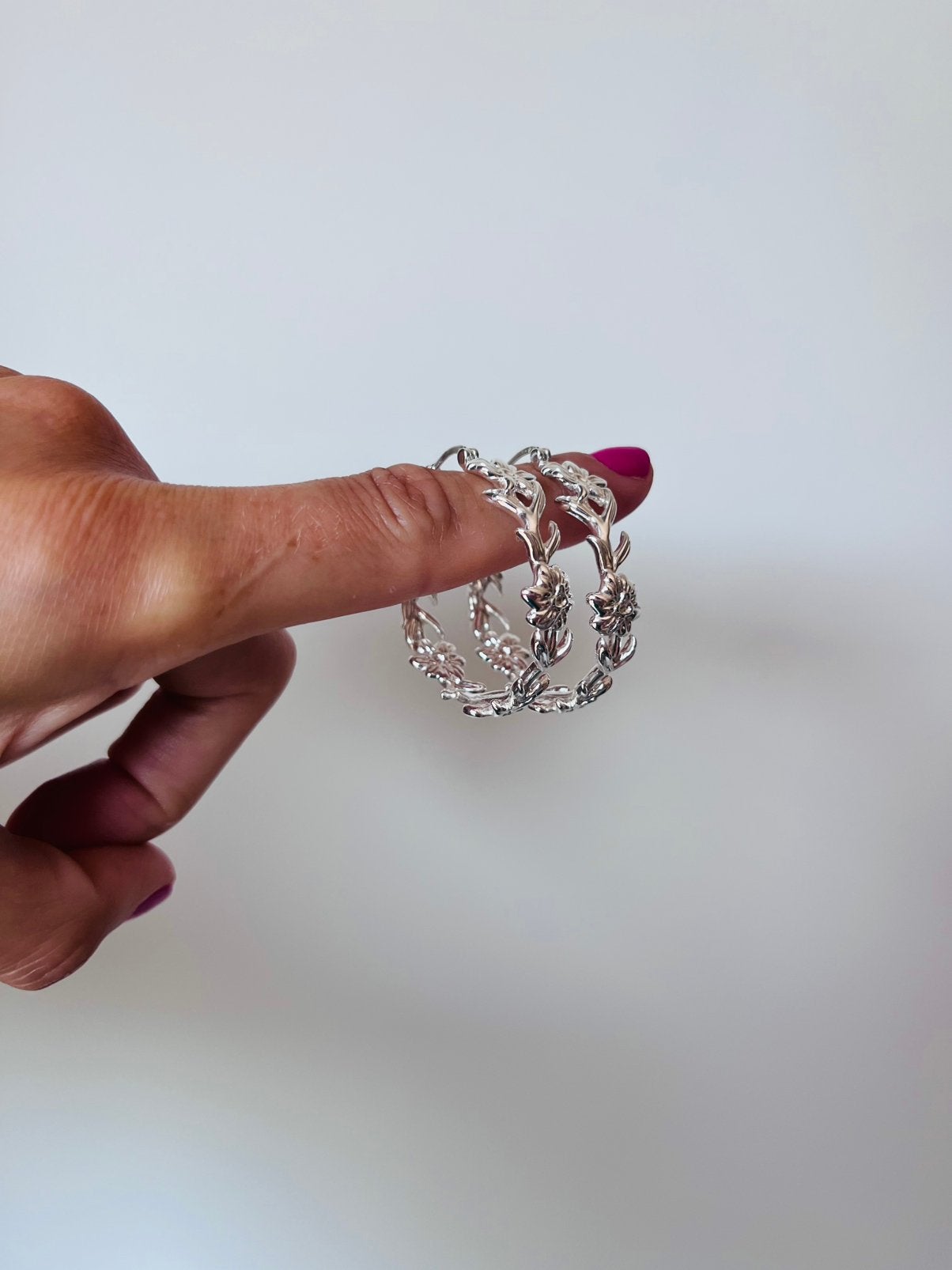 Oorbellen anna nina hoops creolen bloemen nieuw zilver 925, Sieraden, Tassen en Uiterlijk, Oorbellen, Ophalen of Verzenden, Zo goed als nieuw