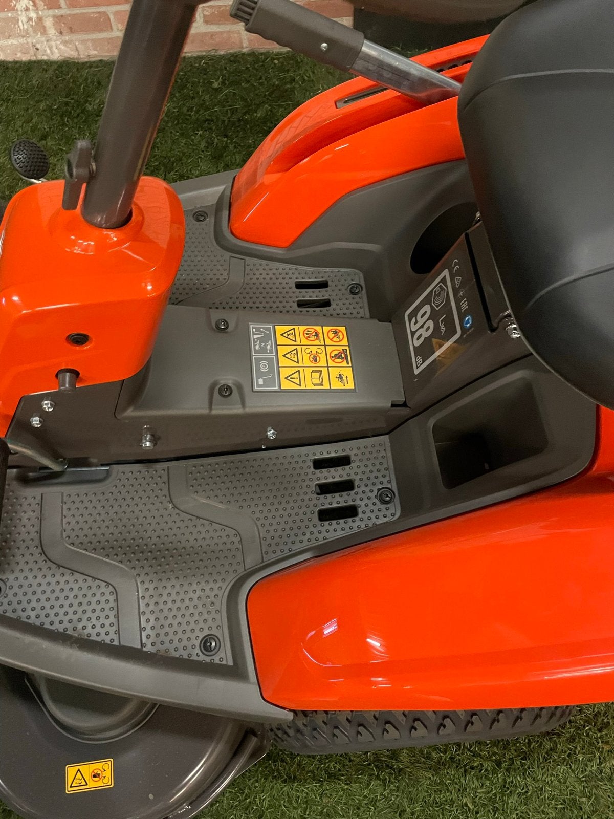 Husqvarna Rider 214 TC, Tuin en Terras, Zitmaaiers, Ophalen of Verzenden, Nieuw, Mulchfunctie, 90 tot 120 cm