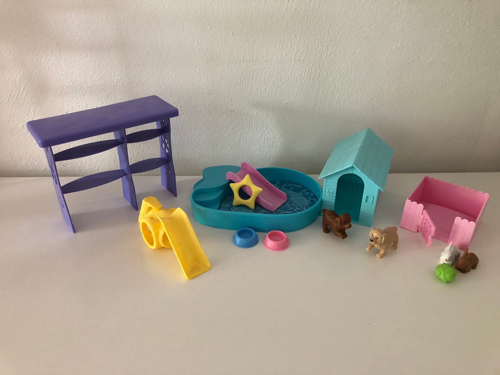 Poppen ( barbiemaat) hondenset + konijnen, Ophalen of Verzenden, Zo goed als nieuw, Babypop