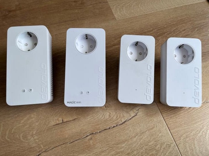 Devolo dLAN 1200+ WiFi ac Powerline Adapters (4 stuks), Ophalen of Verzenden, Zo goed als nieuw