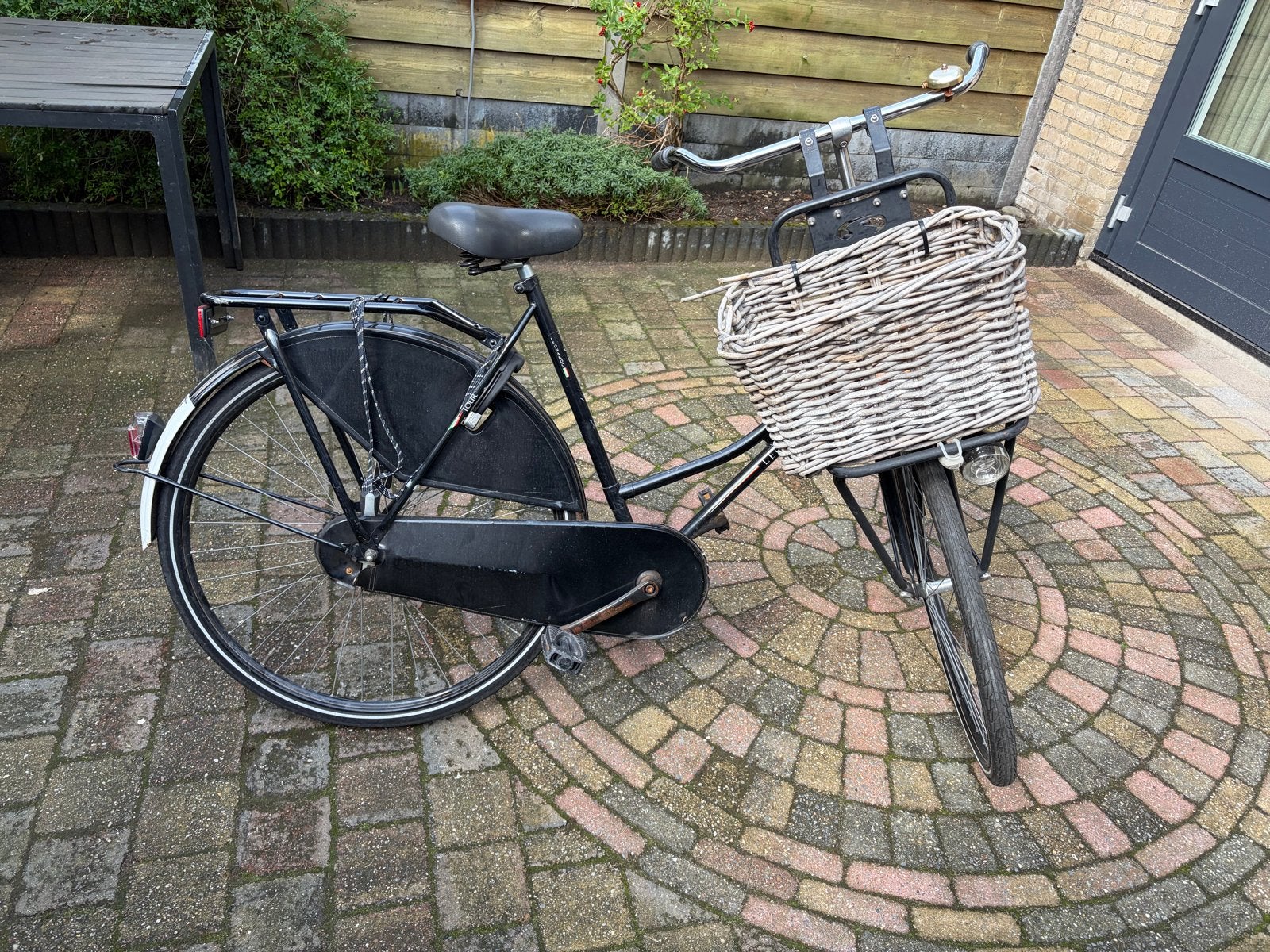 Zwarte damesfiets met mand - Leonardo, Terugtraprem, Gebruikt, 50 tot 53 cm, Ophalen