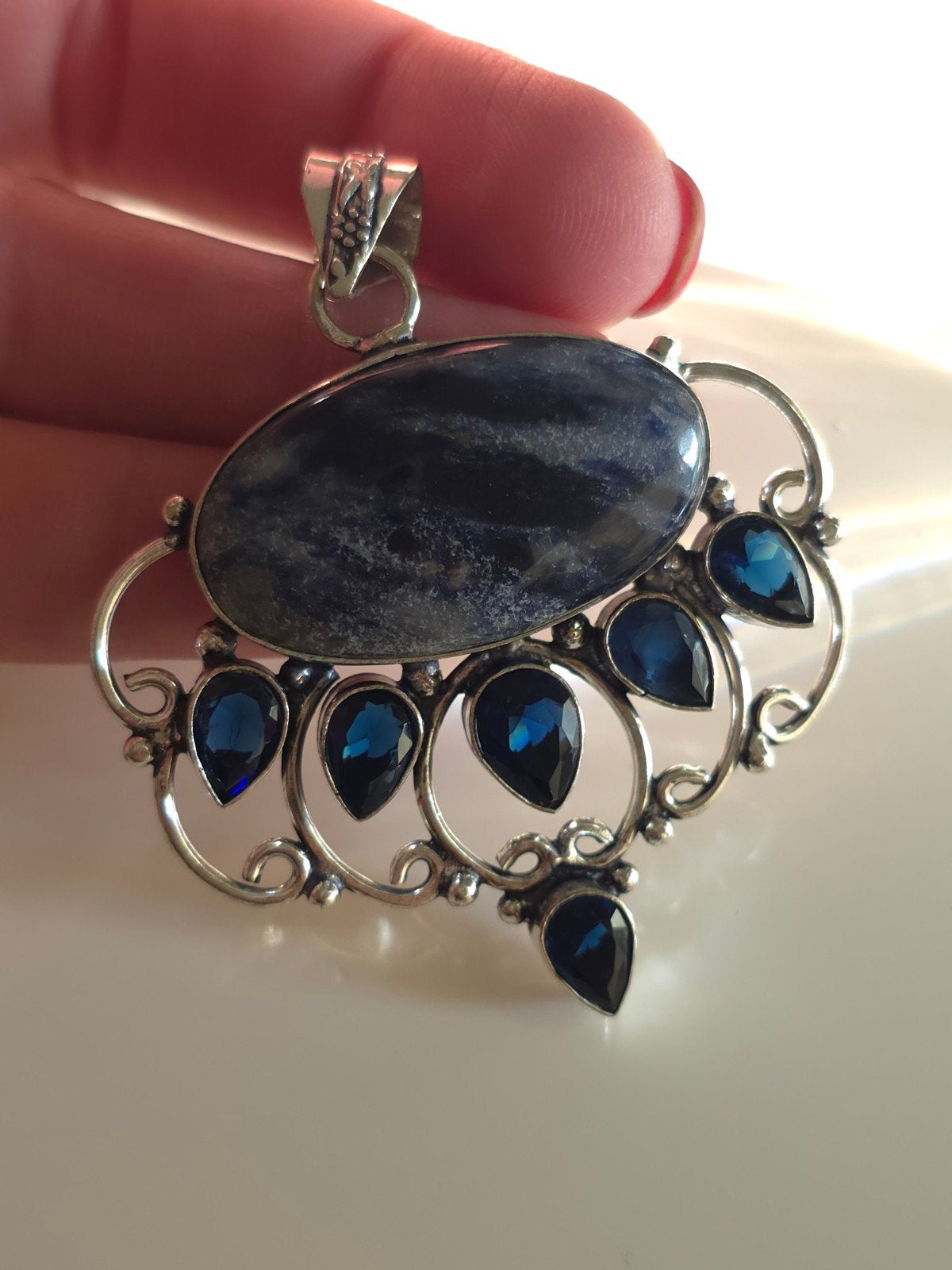 Hanger Sodaliet, Blauw, Zwanensingel 239, Nieuw, Opallove