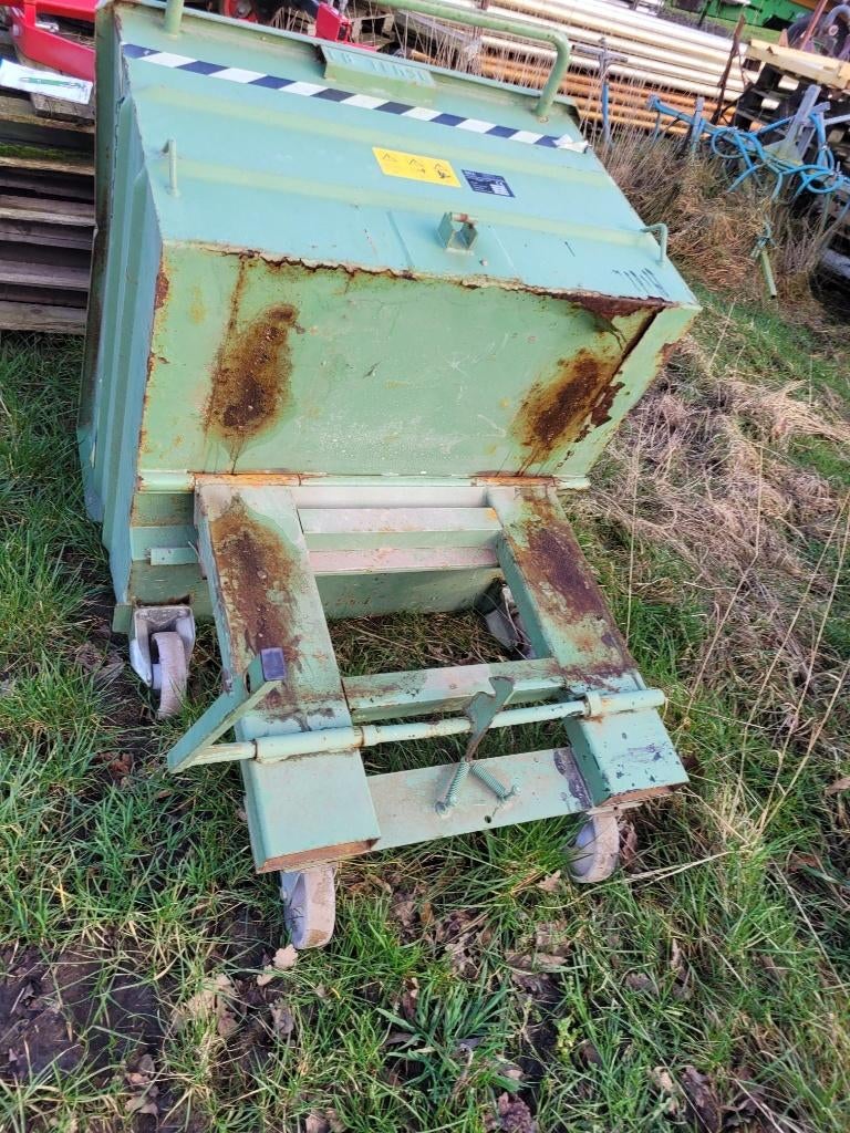 Kiepbak /  kantelcontainer 600 ltr, Ophalen, Gebruikt