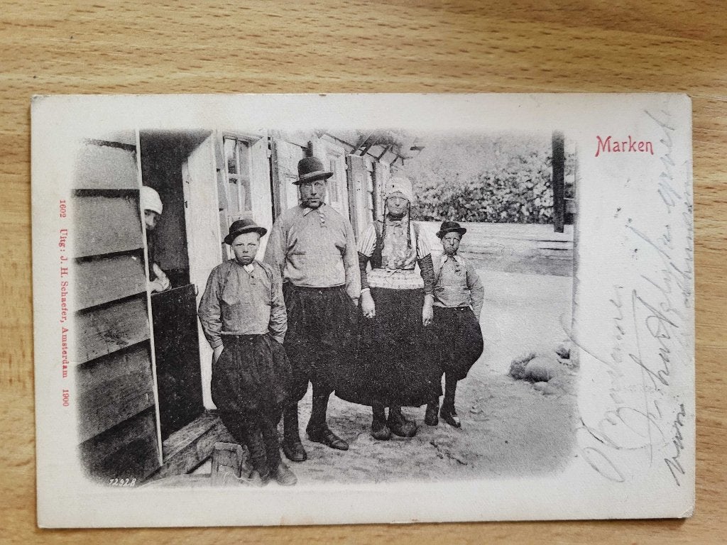 ansicht MARKEN Klederdracht gezin 1900, Ophalen of Verzenden, Voor 1920, Noord-Holland