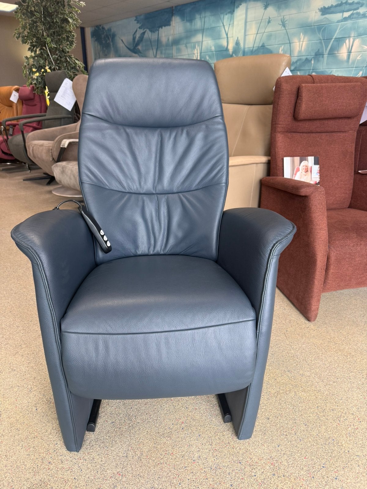 De Toekomst sta op stoel relax fauteuil gratis bezorging, Ophalen of Verzenden, Nieuw, Leer, Ruim 100 A merken met garantie