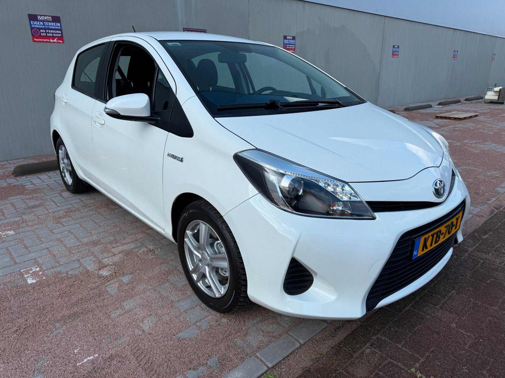 Toyota Yaris 1.5 Full Hybrid Comfort |NIEUW APK|1E EIG|LUXE, Euro 5, Gebruikt, Zwart, 4 cilinders